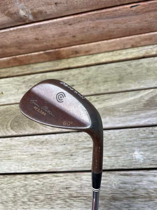 Cleveland 588 Tour action Lob wedge