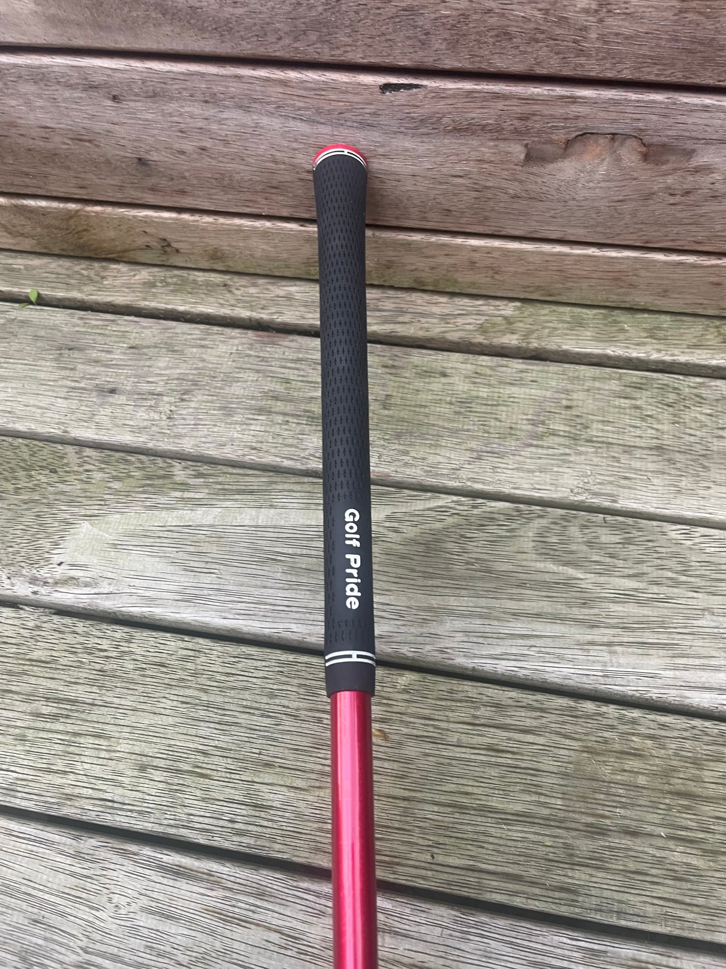 Adams Red 3 Hybrid